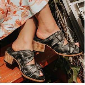 Freebirds by Steven Caprice black  sandals